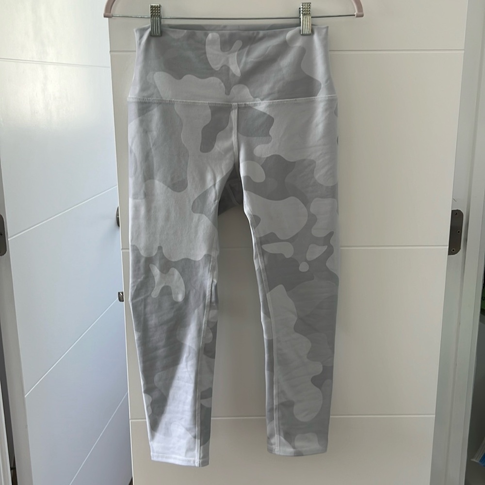 ALO Yoga Gray Camo High-Rise Leggings